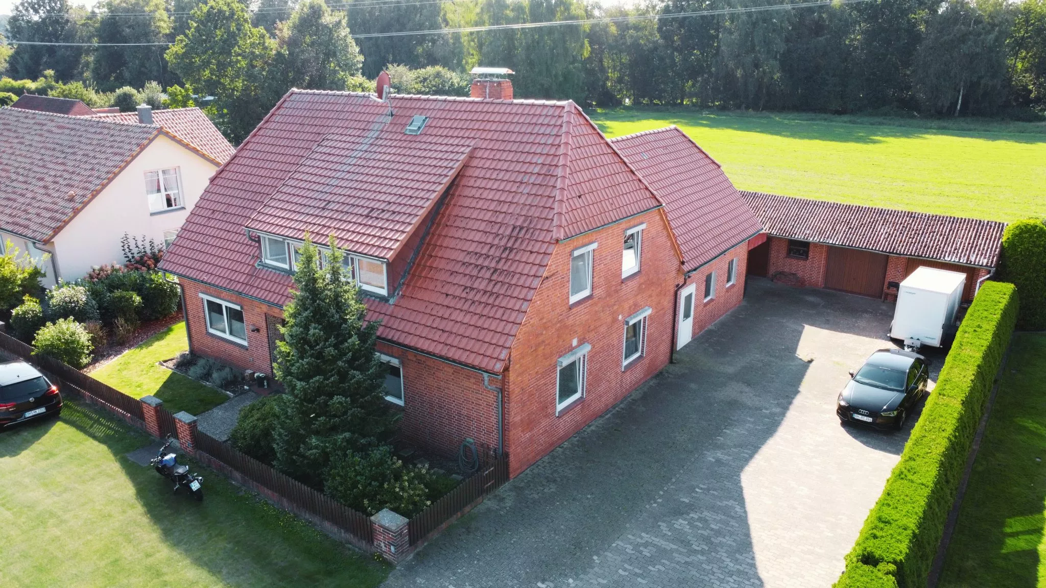 Immobilienangebot - Sulingen - Alle - Doppeltes Glück: Ihr Eigenheim und Einnahmequelle in Einem - Zweifamilienhaus in Sulingen