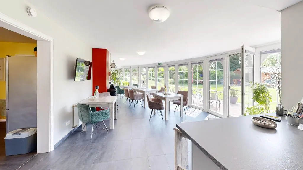 Immobilienangebot - Geestland - Alle - Gästehaus mit 10 Zimmern und 2 Ferienwohnungen – Nordsee-Nähe