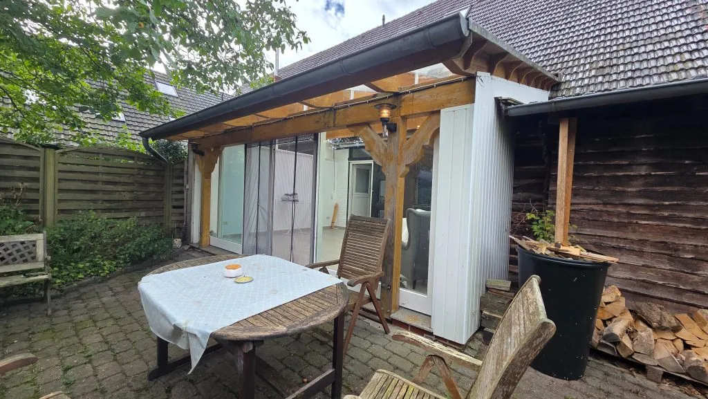 Immobilienangebot - Schwarme - Alle - Extravagantes Wohnen wie im eigenen Haus: 277 m² im Fachwerkhaus mit Wintergarten und Kamin in Schwarme