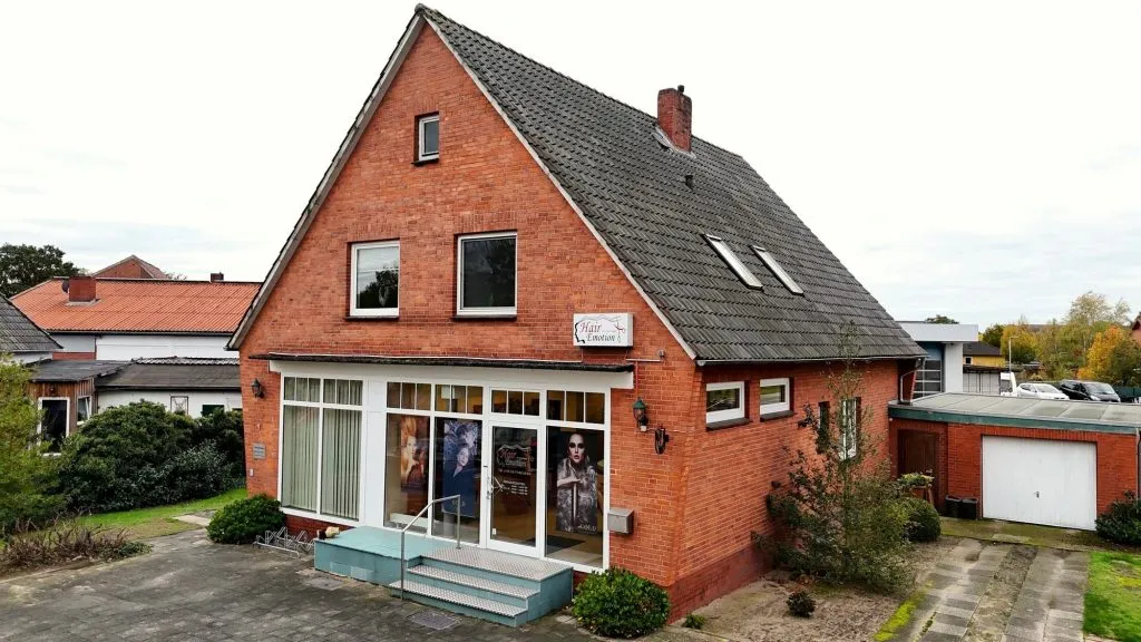 Immobilienangebot - Martfeld - Alle - Unter einem Dach Wohnen und Arbeiten: Klinkerhaus in Martfeld, das sich anpasst
